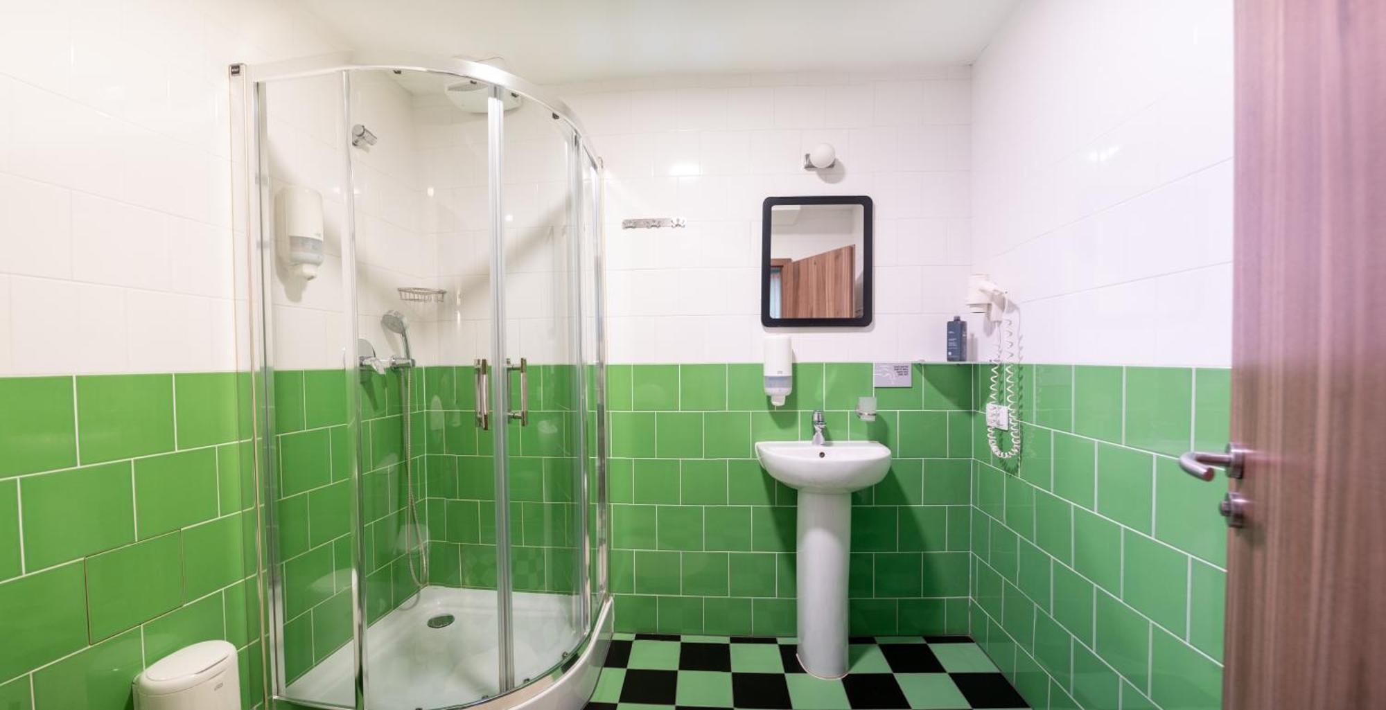 Safestay Bratislava Presidential Palace Екстериор снимка