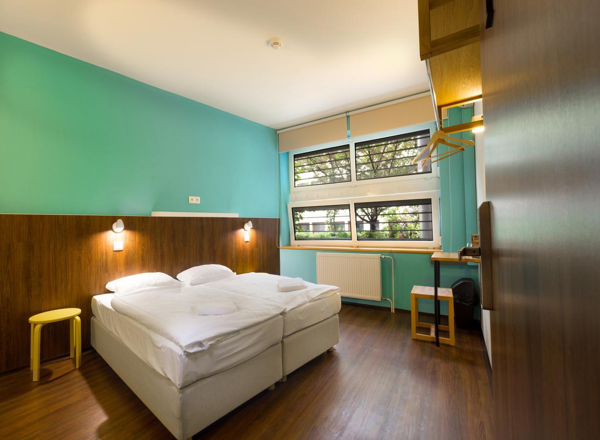 Safestay Bratislava Presidential Palace Екстериор снимка